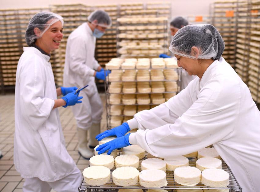 retourné à la main