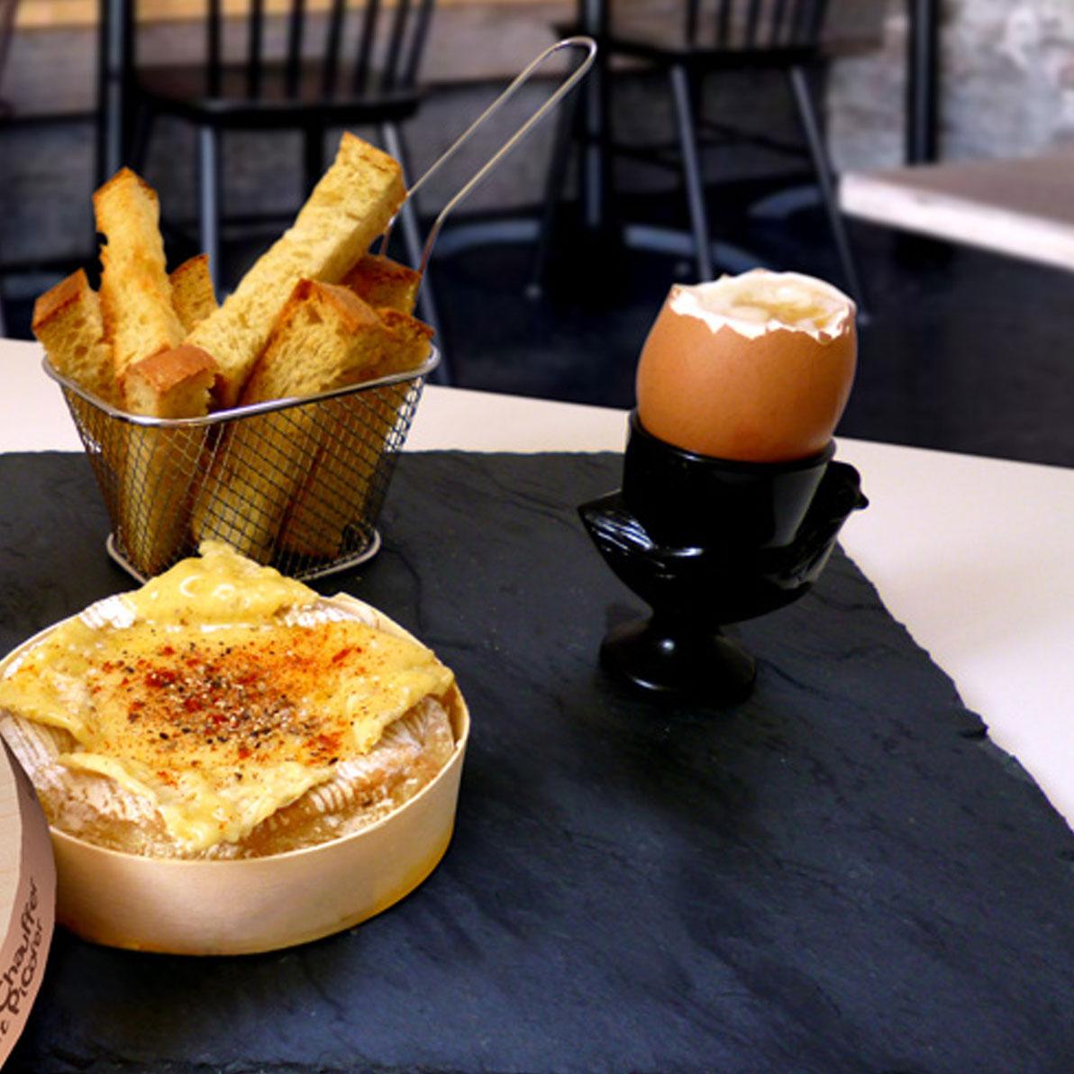 Bons mayennais et oeufs à la coque